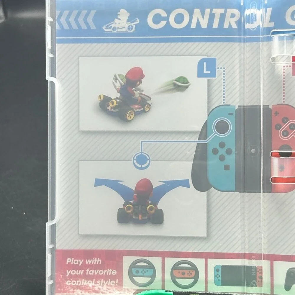 Mario Kart 8 Deluxe Local Online Multiplayer (Nintendo Switch, 2017) CASE ONLY
